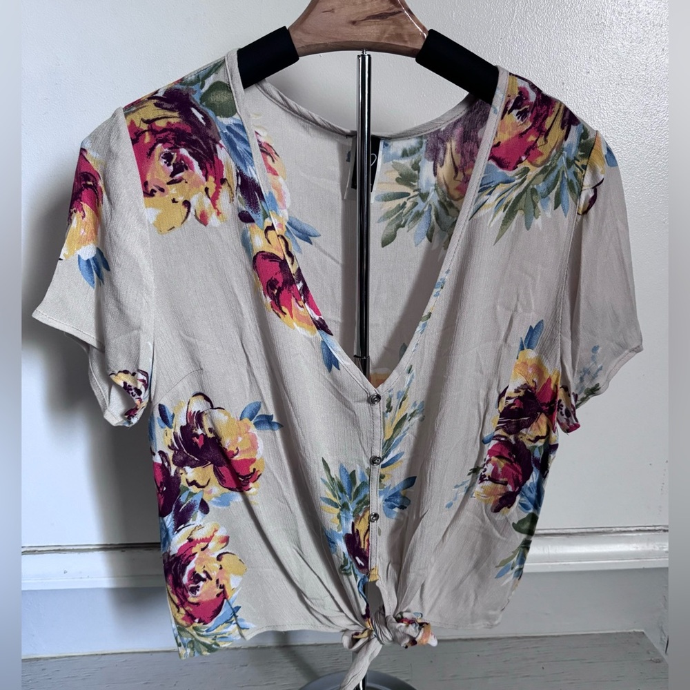 Floral Windsor Top